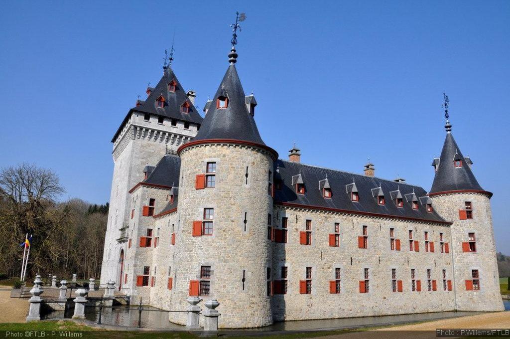 Chateau Jemeppe มาร์ช-อ็อง-เฟเมน ภายนอก รูปภาพ